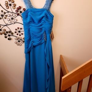 Stunning blue dress, from JJ's house
